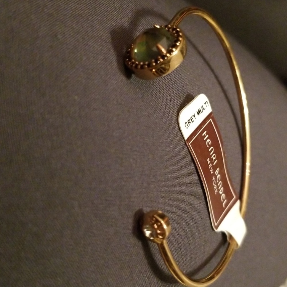 Henri Bendel Cuff